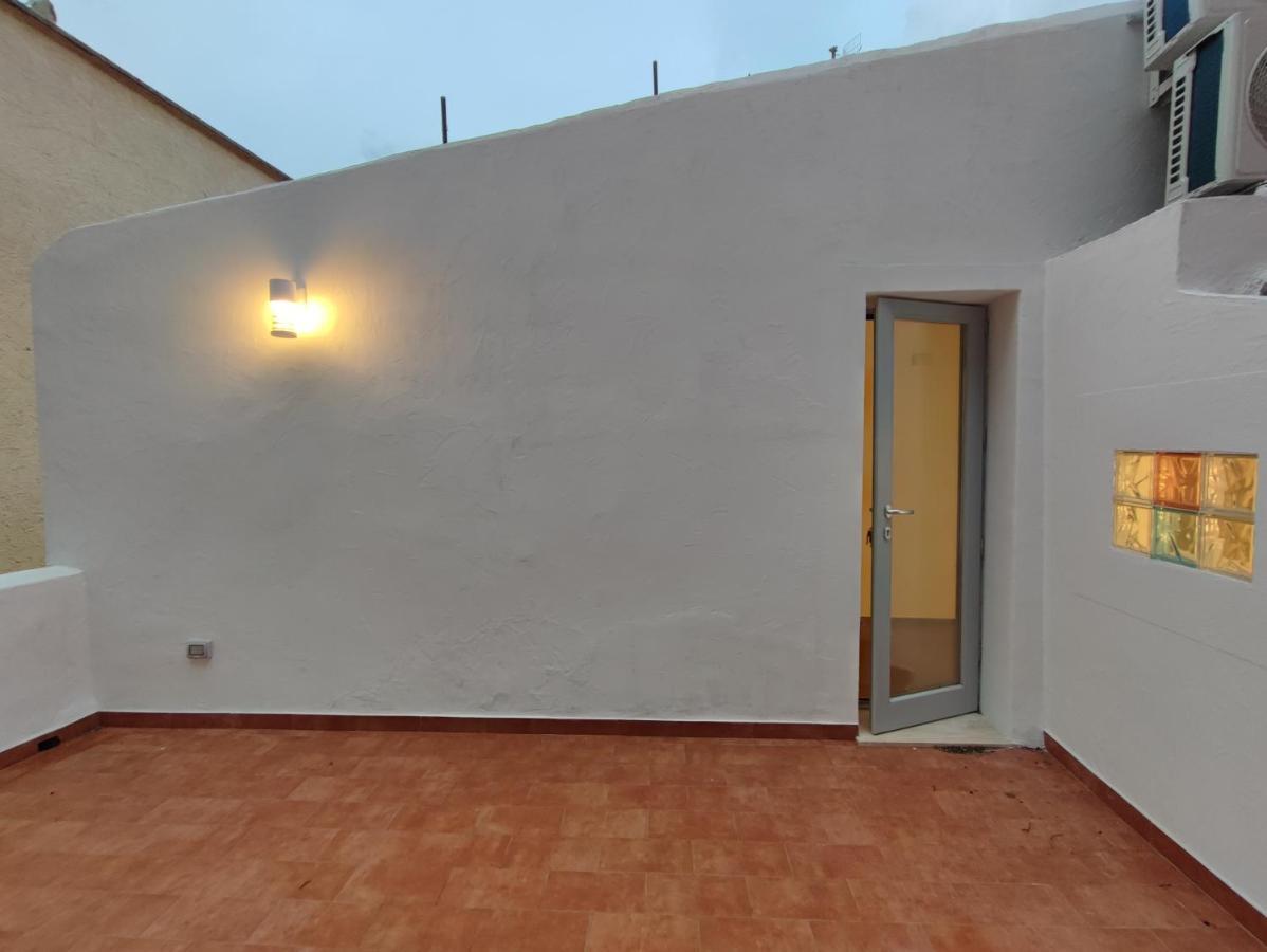 Bed and Breakfast Residenza Nel Borgo L'Appusentu Castelsardo Exterior foto